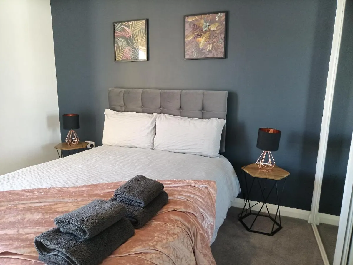 Modern And Stylish Apartment In City Centre Belfast United Kingdom
