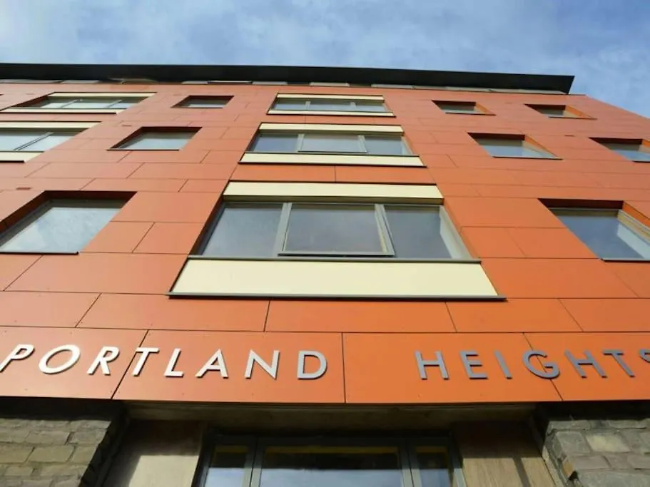 Modern And Stylish Apartment In City Centre Belfast